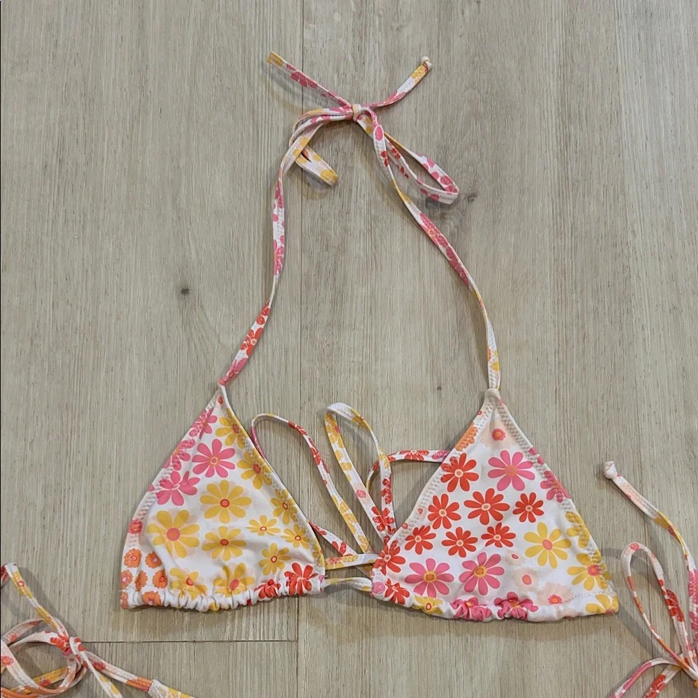 Bright swimwear Floral string Bikini Set in Pink and Orange - Picture 3 of 8